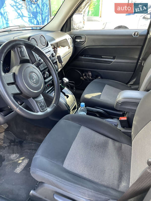 Внедорожник / Кроссовер Jeep Patriot 2013 в Харькове