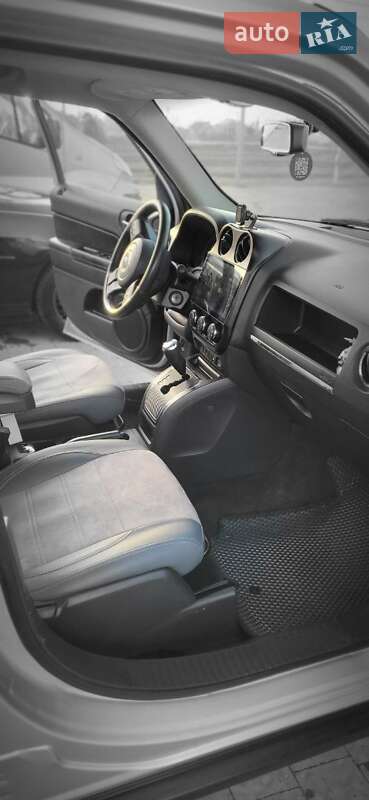 Внедорожник / Кроссовер Jeep Patriot 2013 в Львове