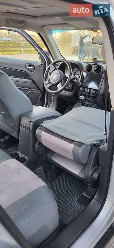 Внедорожник / Кроссовер Jeep Patriot 2013 в Львове