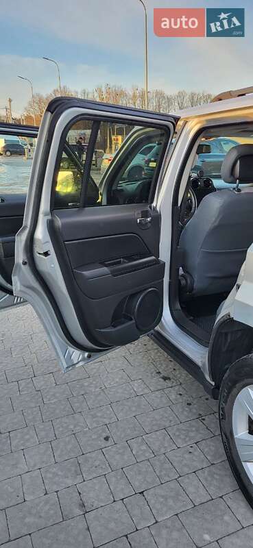 Внедорожник / Кроссовер Jeep Patriot 2013 в Львове