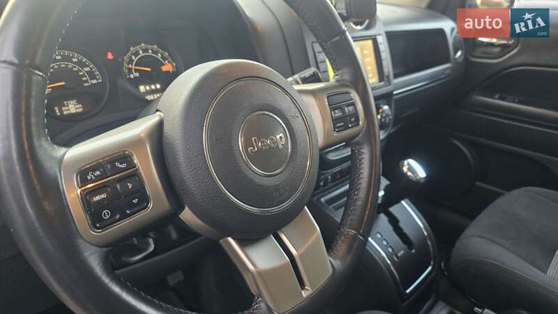 Позашляховик / Кросовер Jeep Patriot 2015 в Києві