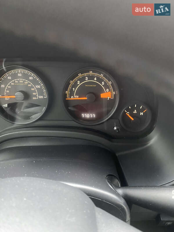 Позашляховик / Кросовер Jeep Patriot 2013 в Житомирі