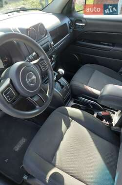 Позашляховик / Кросовер Jeep Patriot 2016 в 