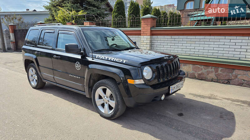 Внедорожник / Кроссовер Jeep Patriot 2015 в Житомире