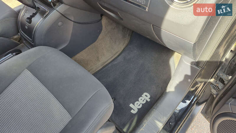 Внедорожник / Кроссовер Jeep Patriot 2015 в Житомире
