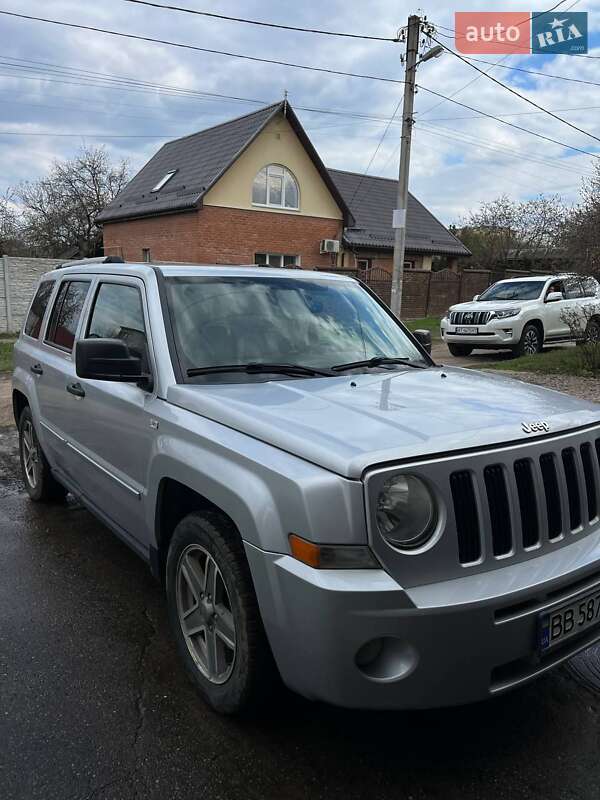 Позашляховик / Кросовер Jeep Patriot 2007 в Харкові