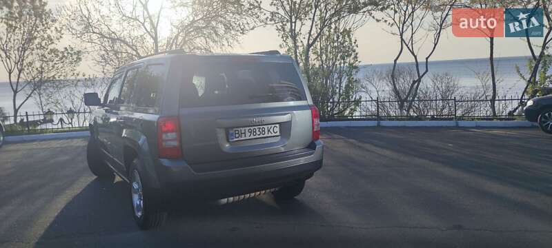 Позашляховик / Кросовер Jeep Patriot 2011 в Одесі