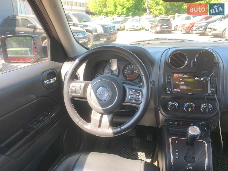 Внедорожник / Кроссовер Jeep Patriot 2016 в Виннице