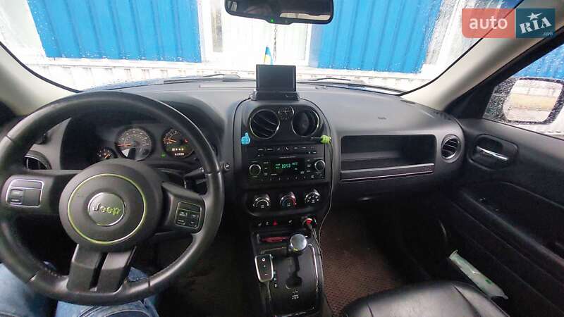 Внедорожник / Кроссовер Jeep Patriot 2016 в Нововолынске