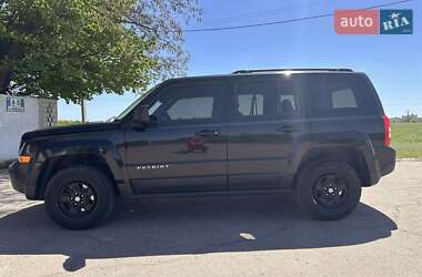 Позашляховик / Кросовер Jeep Patriot 2015 в 