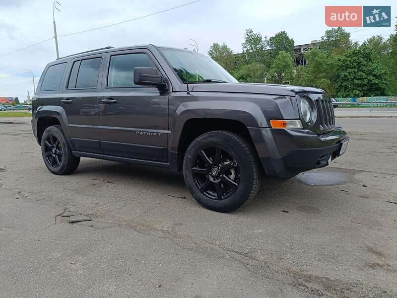 Позашляховик / Кросовер Jeep Patriot 2016 в 
