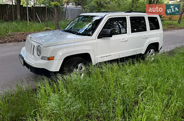 Позашляховик / Кросовер Jeep Patriot 2014 в 