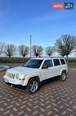 Внедорожник / Кроссовер Jeep Patriot 2016 в 
