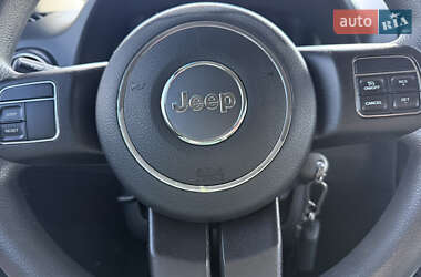 Внедорожник / Кроссовер Jeep Patriot 2015 в 