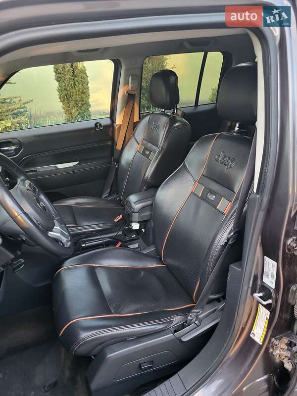 Позашляховик / Кросовер Jeep Patriot 2015 в Києві