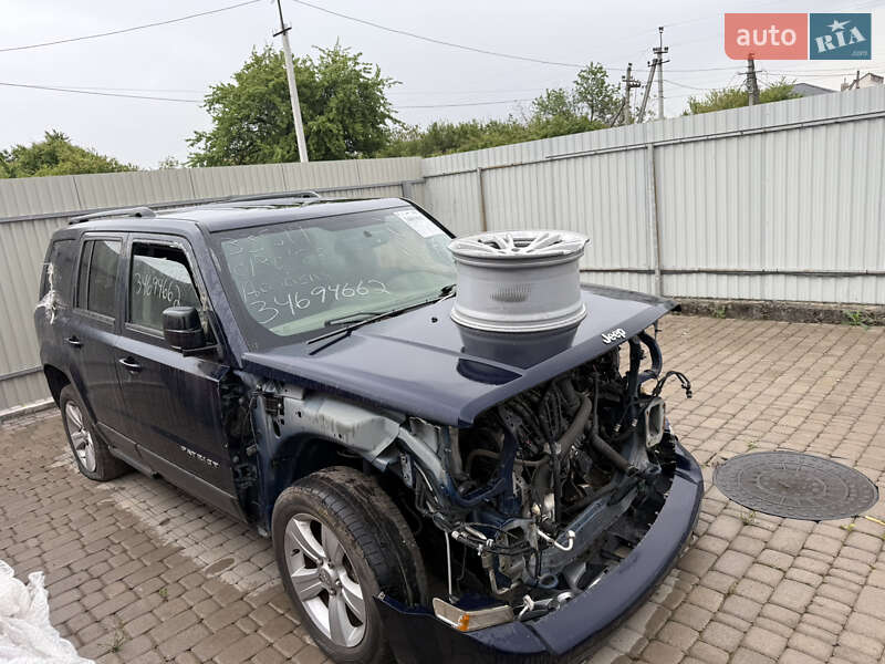 Внедорожник / Кроссовер Jeep Patriot 2016 в 