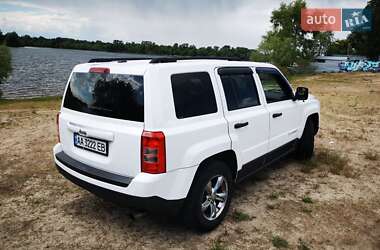 Позашляховик / Кросовер Jeep Patriot 2015 в 