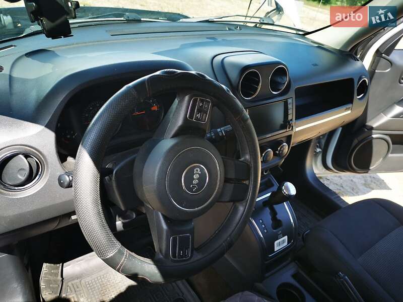 Позашляховик / Кросовер Jeep Patriot 2015 в Києві