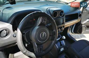 Позашляховик / Кросовер Jeep Patriot 2015 в 