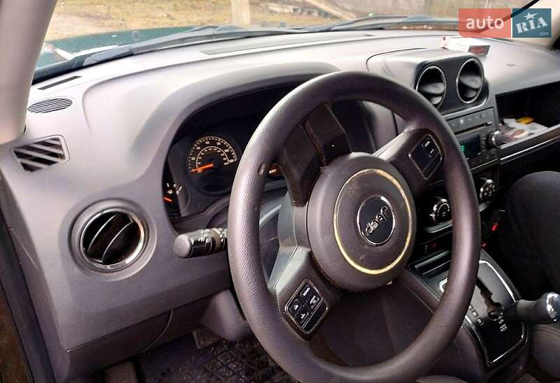 Позашляховик / Кросовер Jeep Patriot 2013 в Лебедині