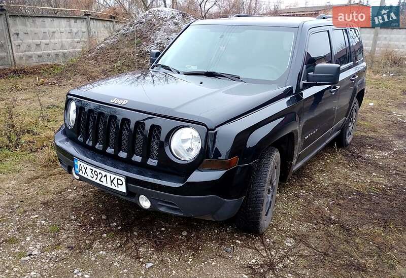 Позашляховик / Кросовер Jeep Patriot 2013 в Лебедині