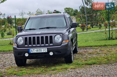 Позашляховик / Кросовер Jeep Patriot 2015 в 