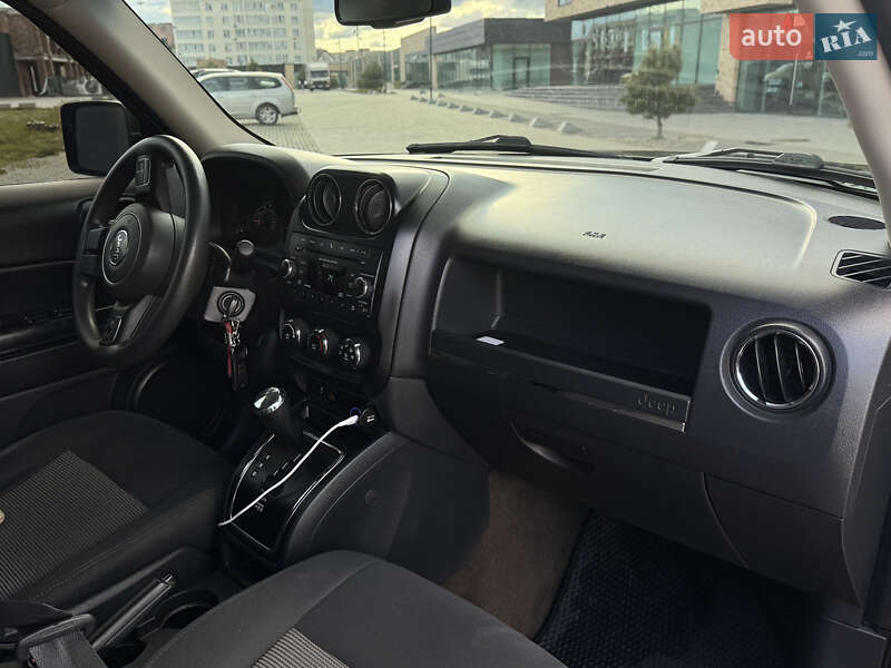 Позашляховик / Кросовер Jeep Patriot 2014 в Хмельницькому