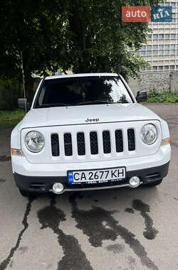 Позашляховик / Кросовер Jeep Patriot 2016 в 