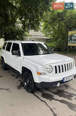 Позашляховик / Кросовер Jeep Patriot 2016 в 