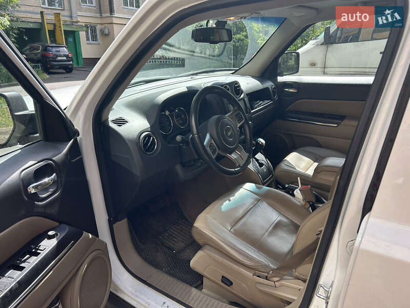 Позашляховик / Кросовер Jeep Patriot 2014 в Києві