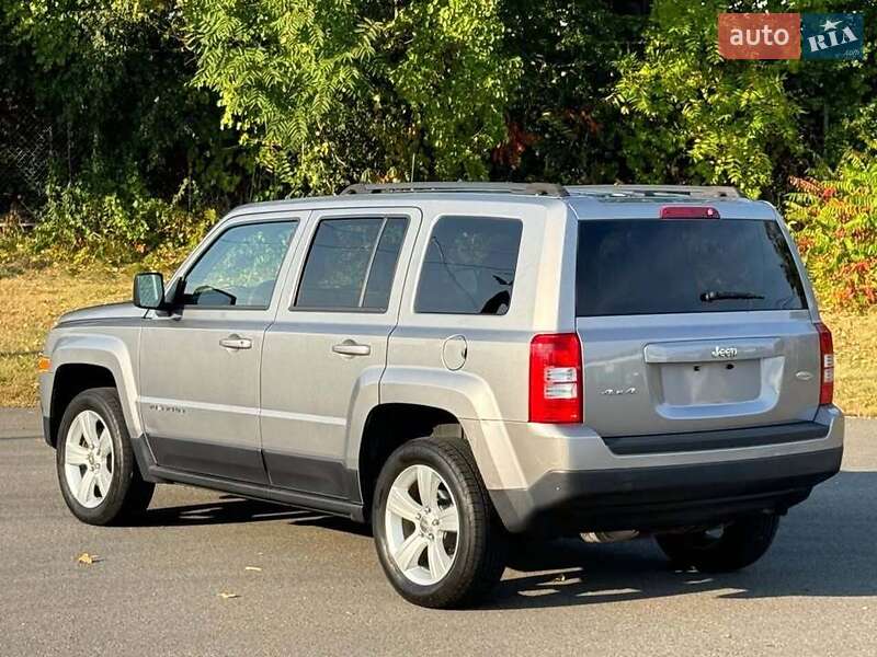 Позашляховик / Кросовер Jeep Patriot 2016 в Львові