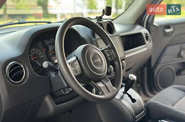 Внедорожник / Кроссовер Jeep Patriot 2014 в 