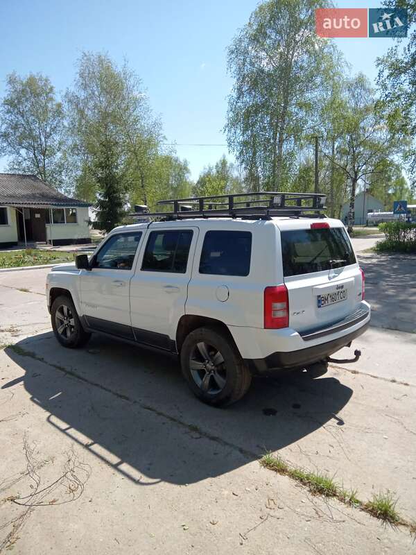 Внедорожник / Кроссовер Jeep Patriot 2015 в Лебедине