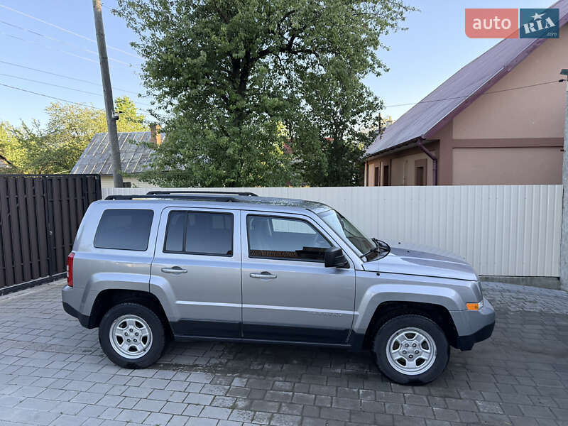 Позашляховик / Кросовер Jeep Patriot 2016 в Делятині