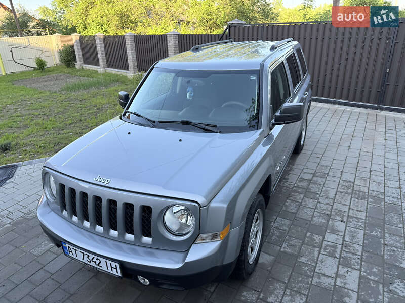 Позашляховик / Кросовер Jeep Patriot 2016 в Делятині