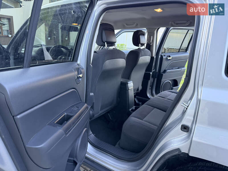 Позашляховик / Кросовер Jeep Patriot 2016 в Делятині