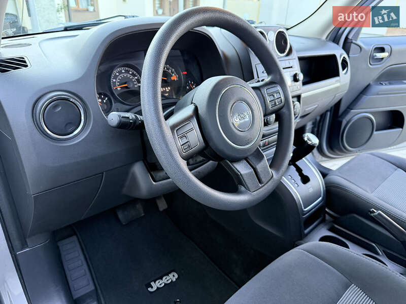 Позашляховик / Кросовер Jeep Patriot 2016 в Делятині
