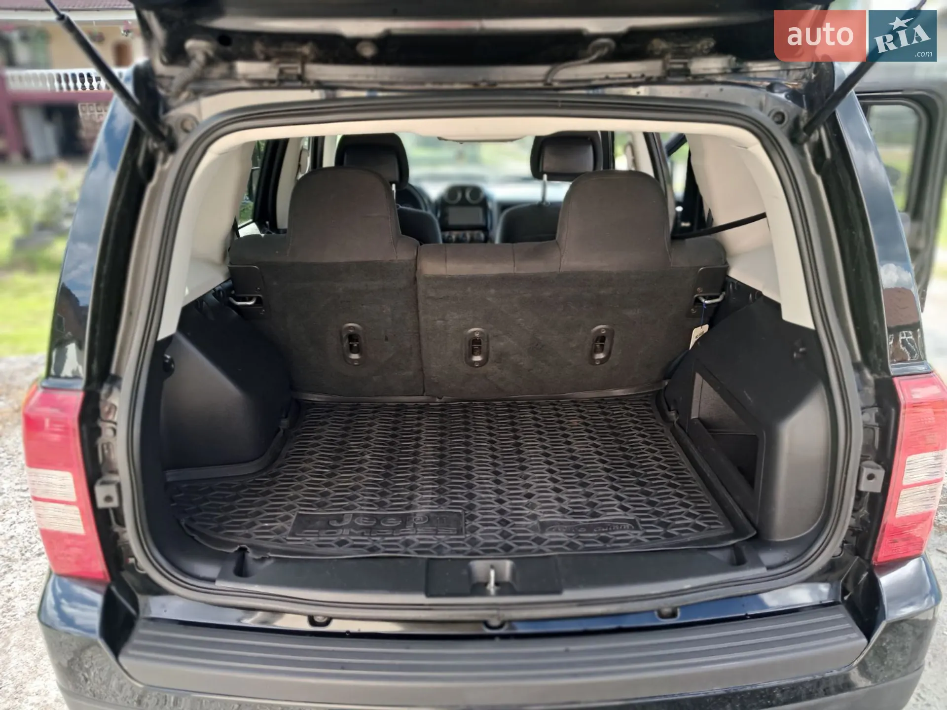 2015 Jeep Liberty (Patriot) - мініатюра 10