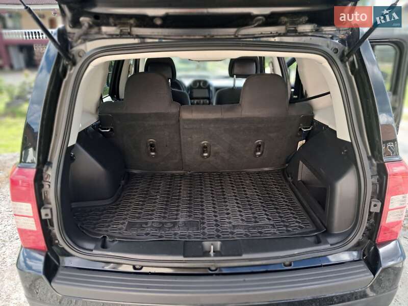 Позашляховик / Кросовер Jeep Patriot 2015 в Трускавці