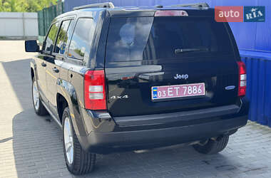 Внедорожник / Кроссовер Jeep Patriot 2013 в 