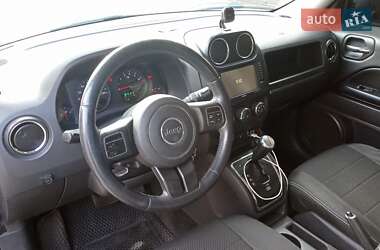 Внедорожник / Кроссовер Jeep Patriot 2012 в 