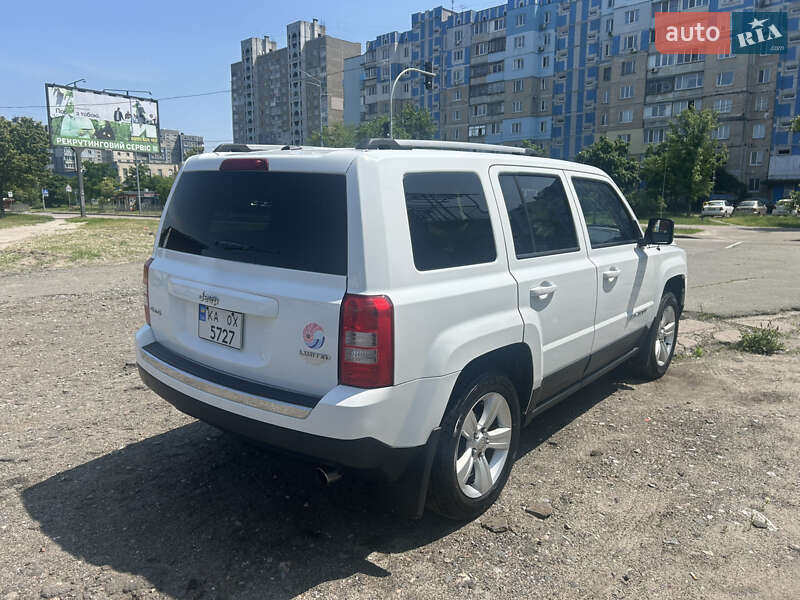 Позашляховик / Кросовер Jeep Patriot 2014 в Києві