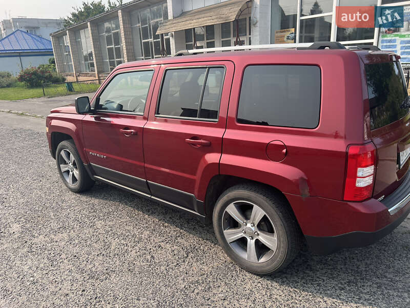 Позашляховик / Кросовер Jeep Patriot 2016 в Заводське