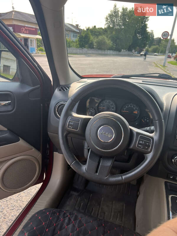 Позашляховик / Кросовер Jeep Patriot 2016 в Заводське