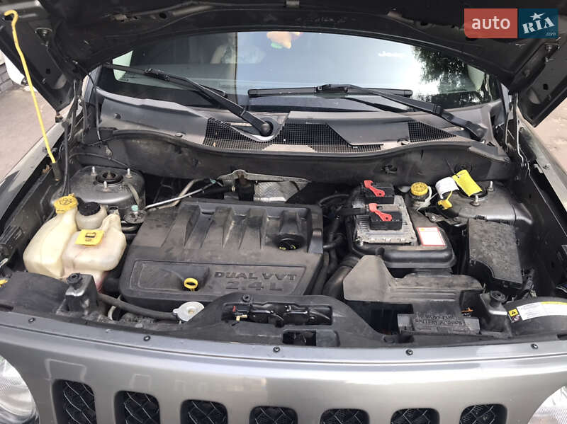 Внедорожник / Кроссовер Jeep Patriot 2012 в Ирпене