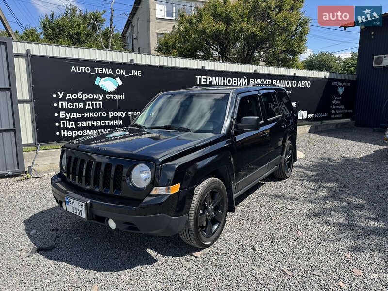 Внедорожник / Кроссовер Jeep Patriot 2013 в 