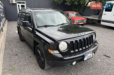 Внедорожник / Кроссовер Jeep Patriot 2013 в 