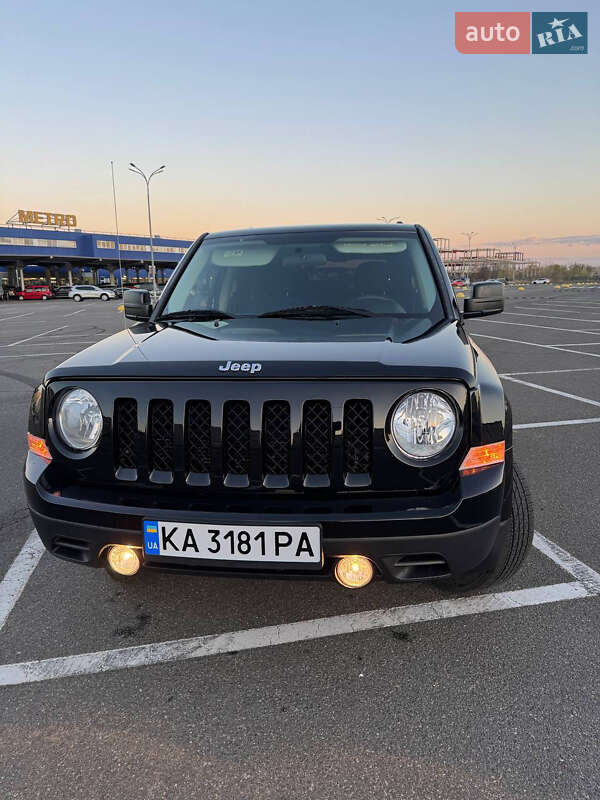 Внедорожник / Кроссовер Jeep Patriot 2015 в 