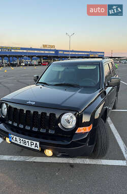 Внедорожник / Кроссовер Jeep Patriot 2015 в 