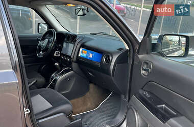 Внедорожник / Кроссовер Jeep Patriot 2016 в 